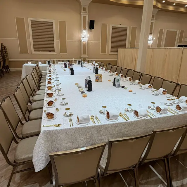 A Shabbos table set by Mashmanim