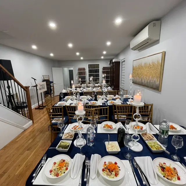 A bar mitzvah seudah catered by Mashmanim