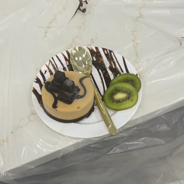 Cakes, salads and desserts from the Mashmanim kitchen