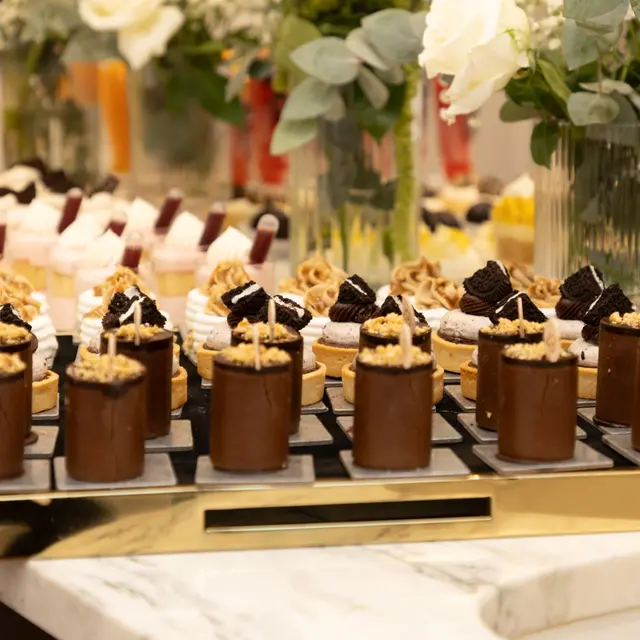 Miniature desserts from the Mashmanim kitchen