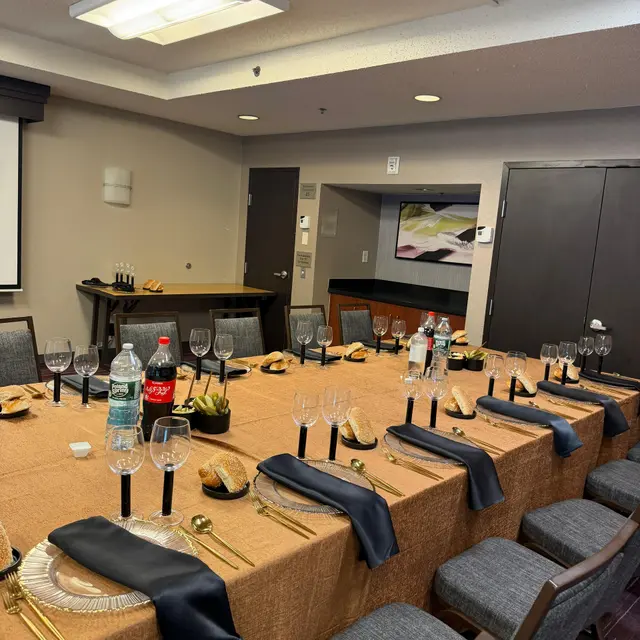 A hall set for a simcha by Mashmanim