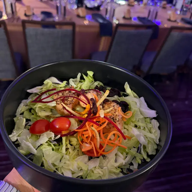 Cakes, salads and desserts from the Mashmanim kitchen